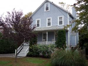 House Beach Grass Optimized 800x600